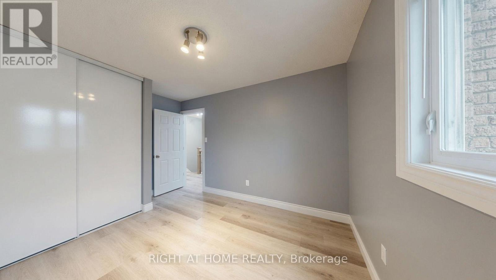 35 CHALFIELD LANE - 30