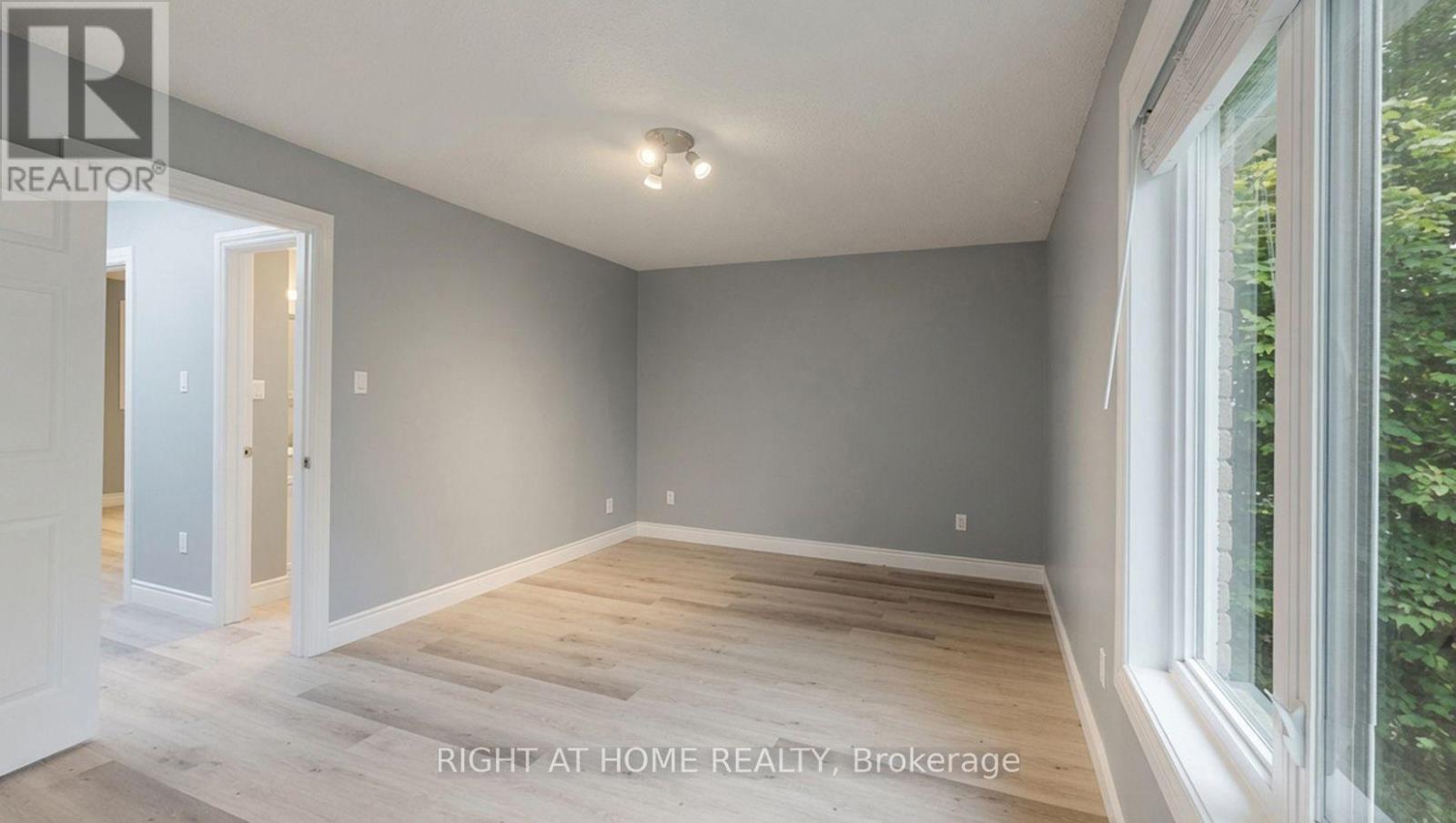 35 CHALFIELD LANE - 32