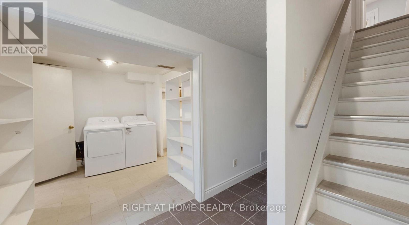 35 CHALFIELD LANE - 37