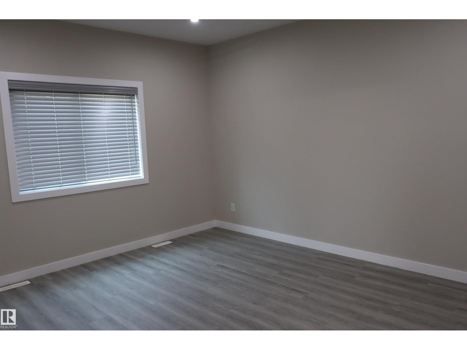 #46 6519 -46 ST - 20
