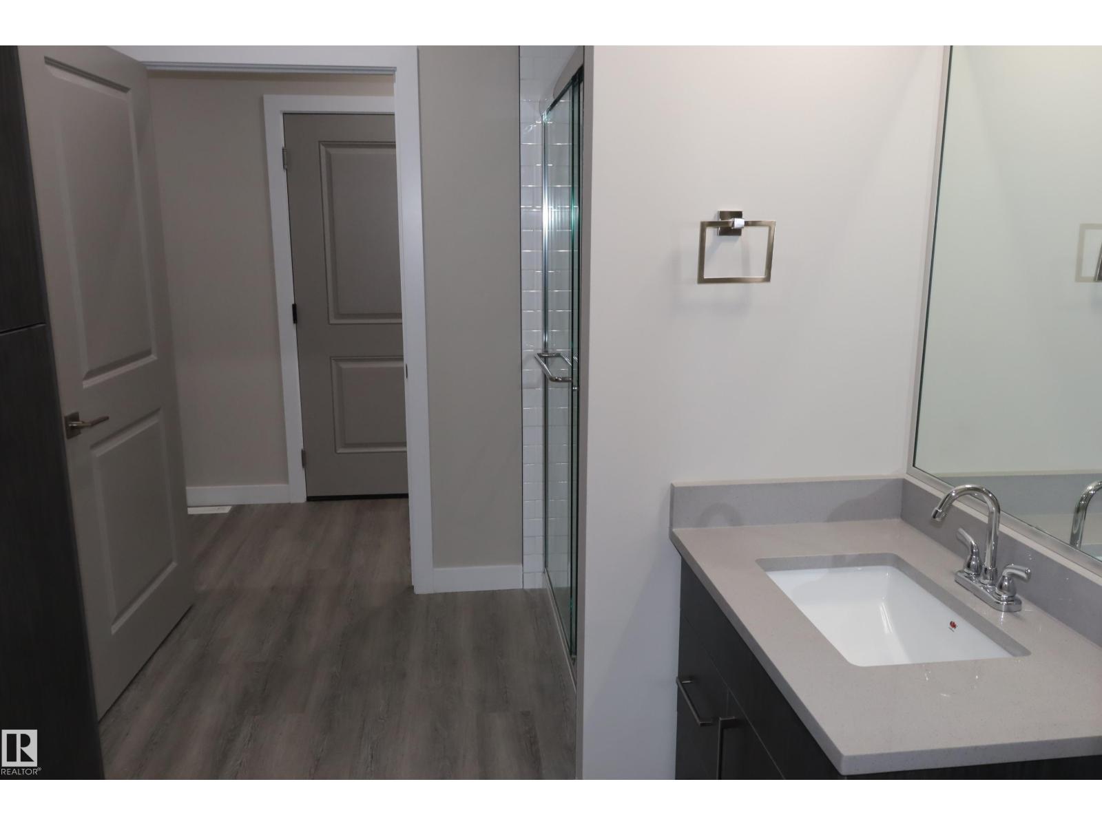 #46 6519 -46 ST - 28