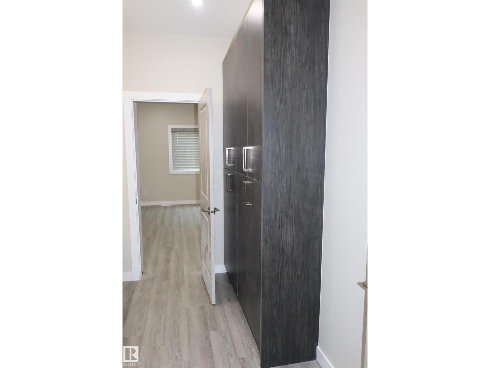 #46 6519 -46 ST - 18