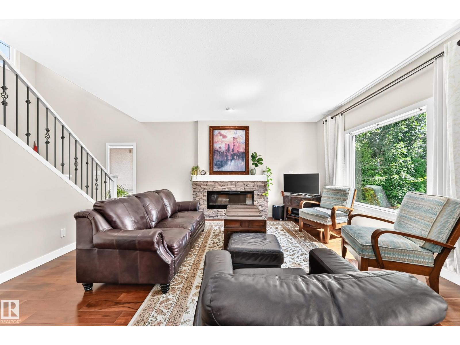 17819 8 AV SW - 5