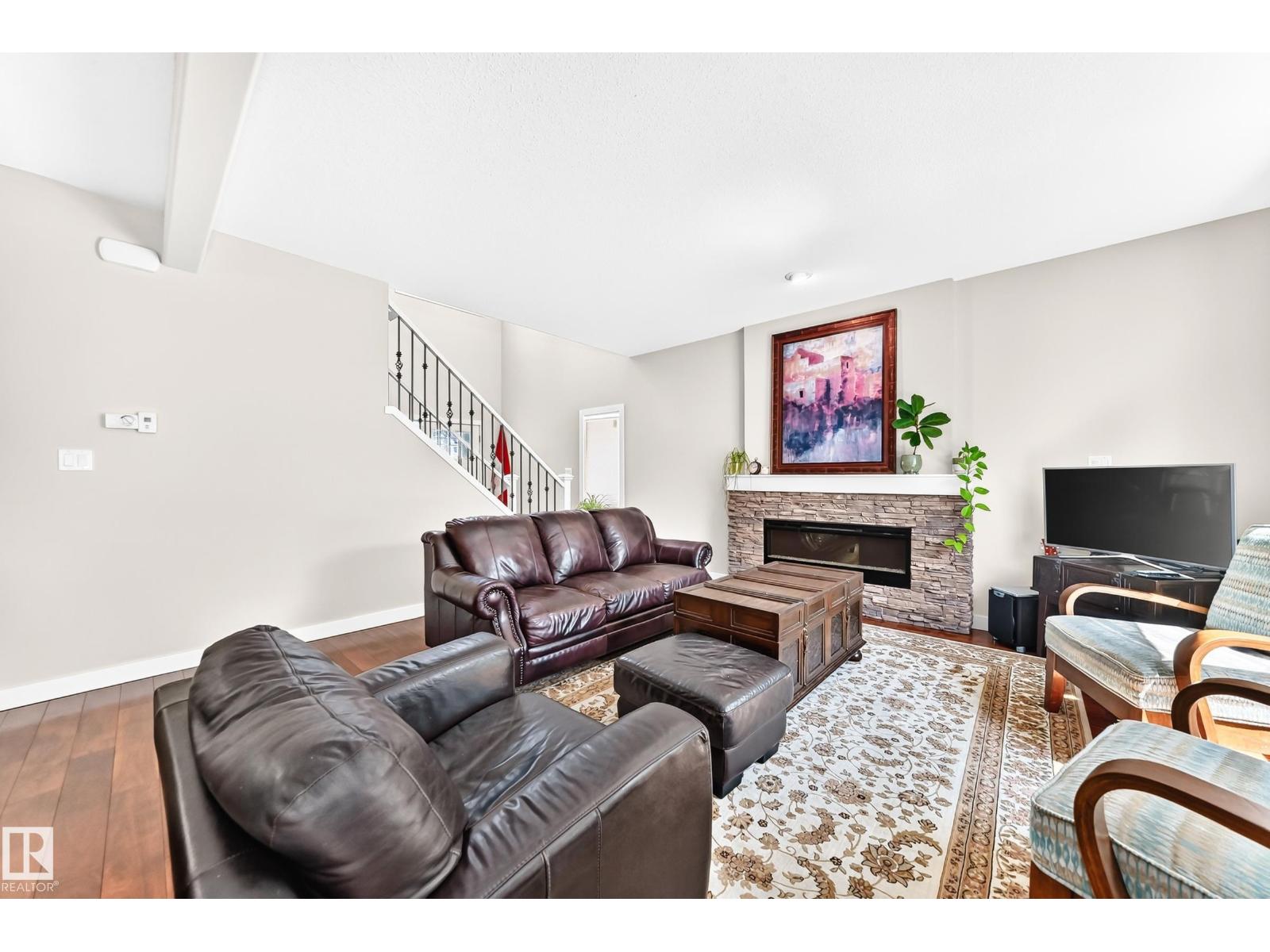 17819 8 AV SW - 6