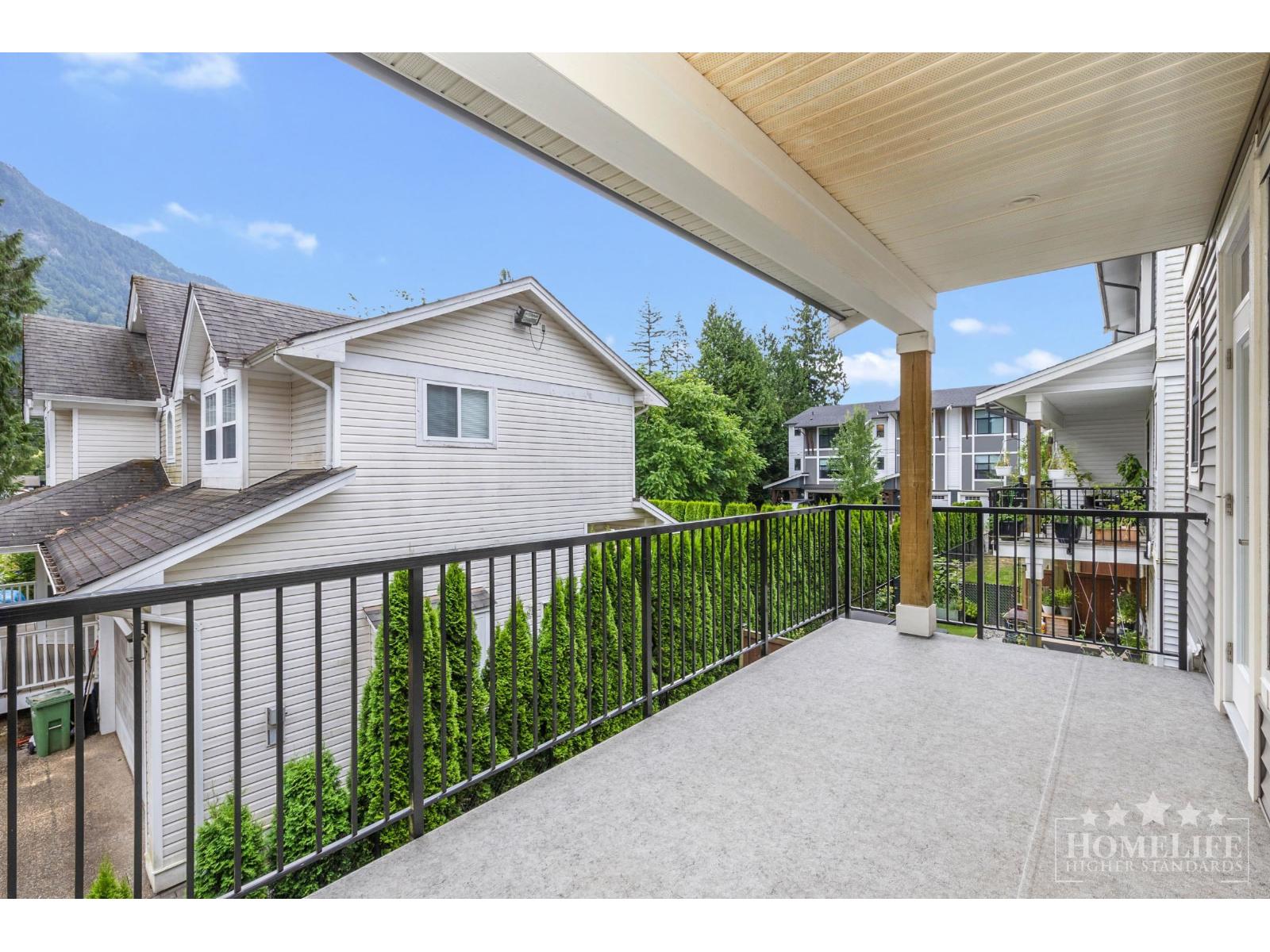 4 386 PINE AVENUE, Harrison Hot Springs, Harrison Hot Springs