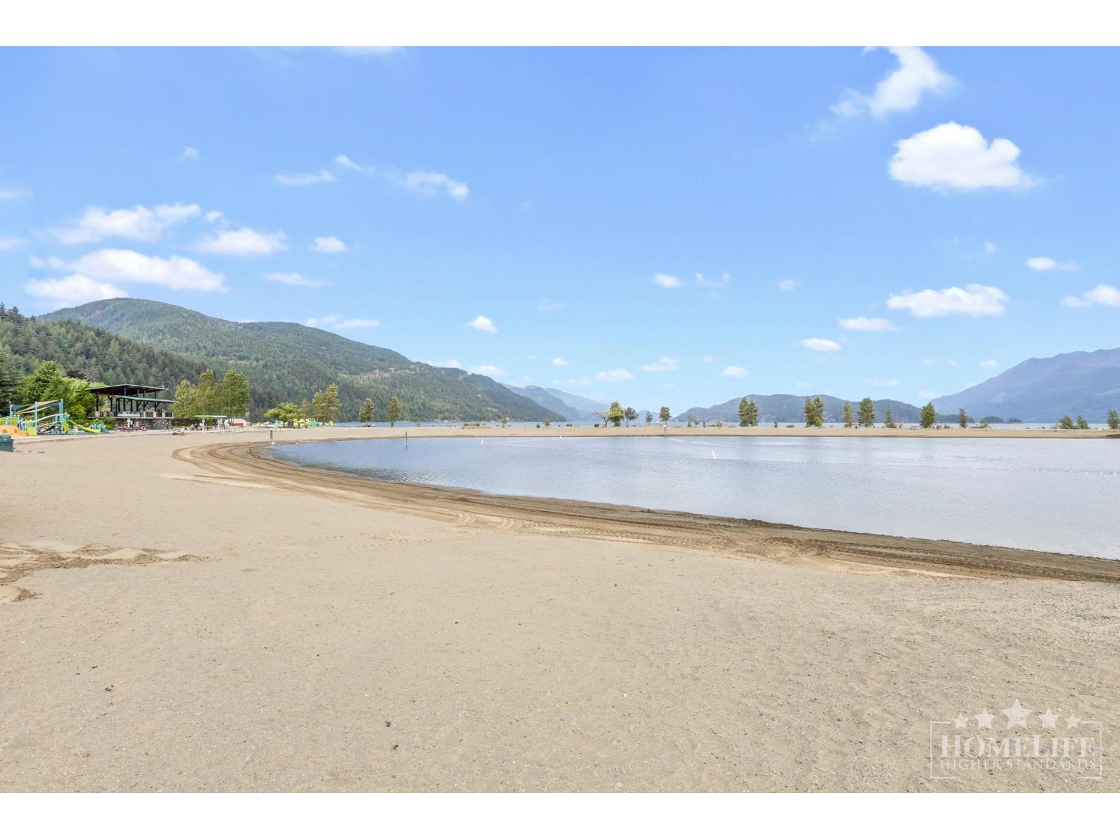 4 386 PINE AVENUE, Harrison Hot Springs, Harrison Hot Springs