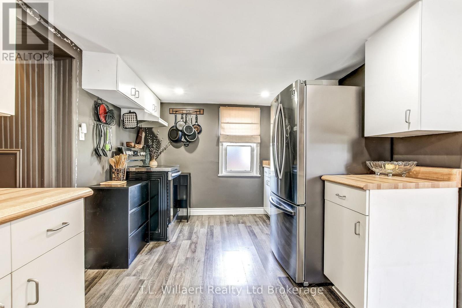 17 POTTERS ROAD - 13