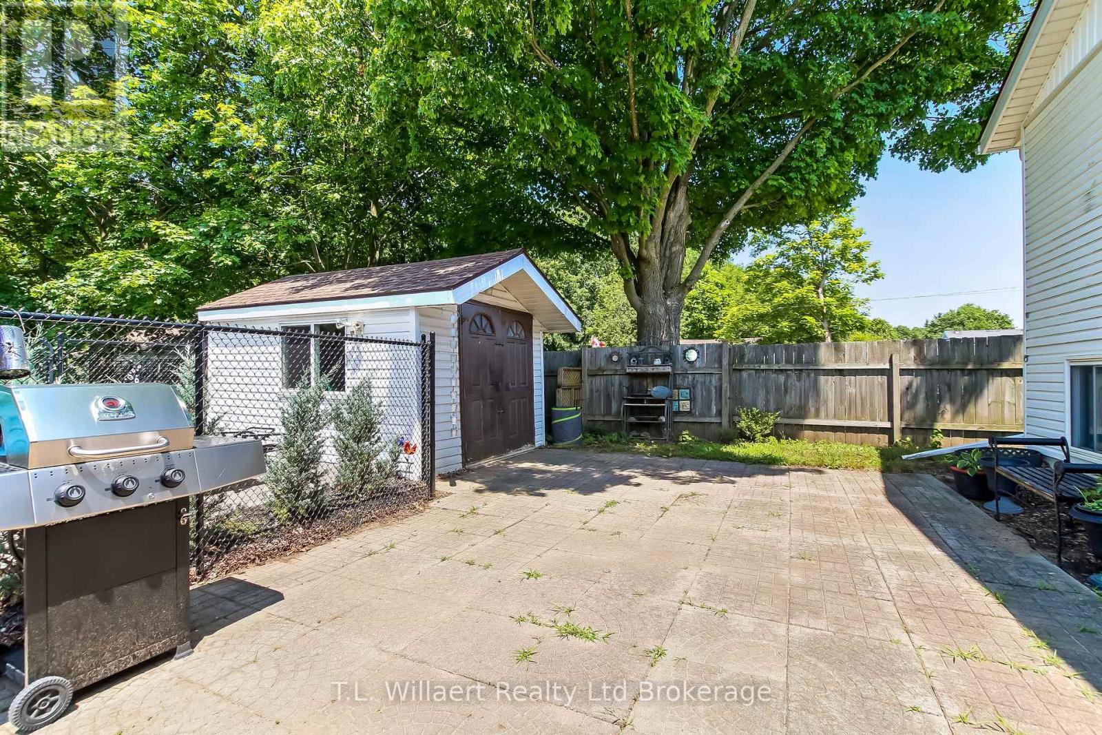 17 POTTERS ROAD - 27