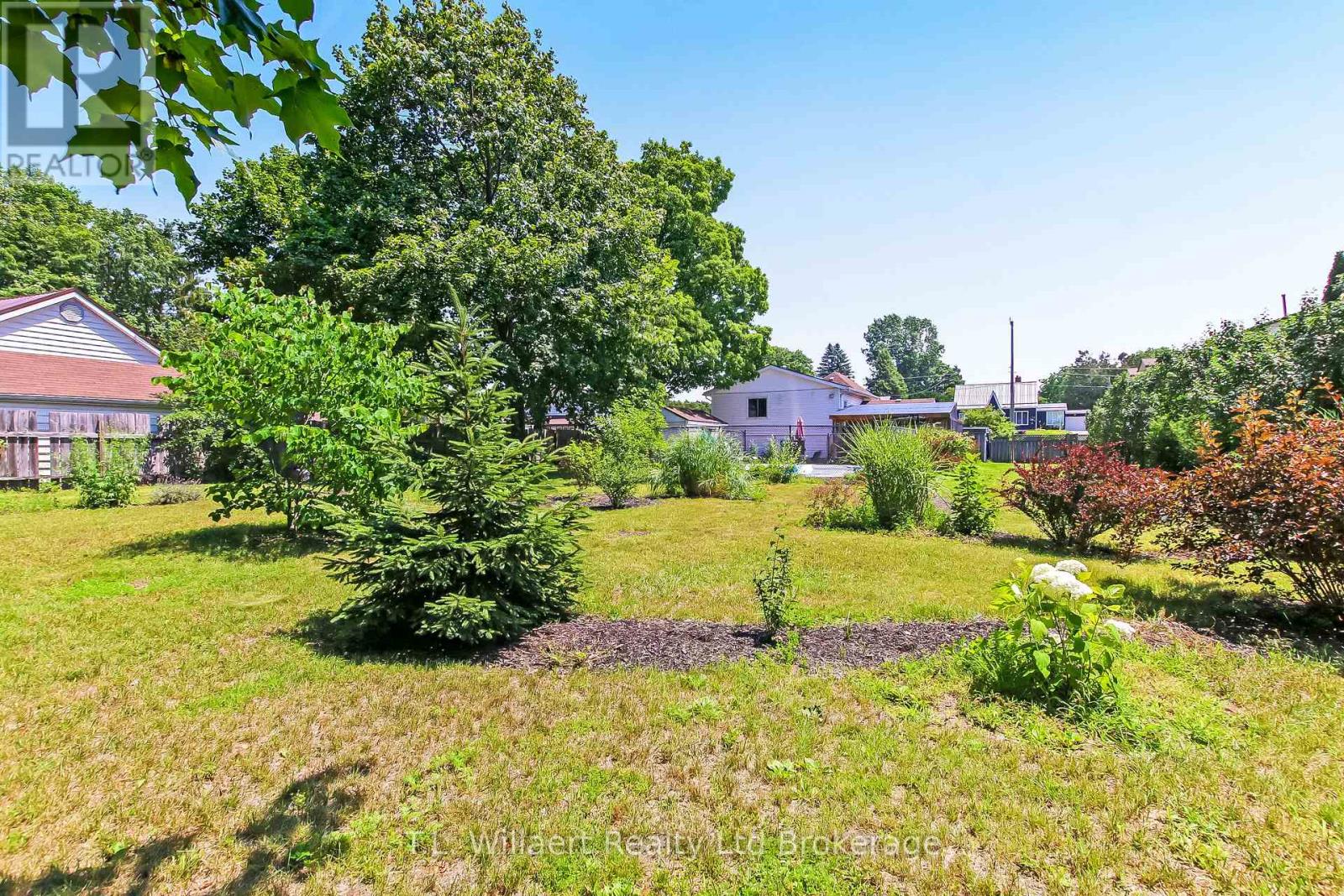 17 POTTERS ROAD - 32