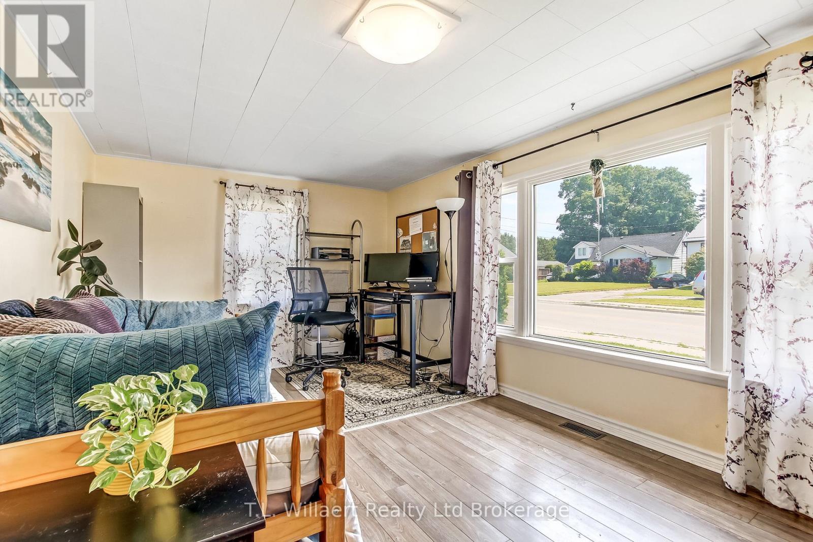 17 POTTERS ROAD - 5