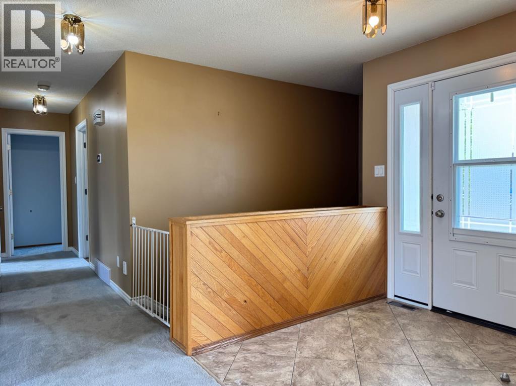 11300 110 Avenue Crescent - 3