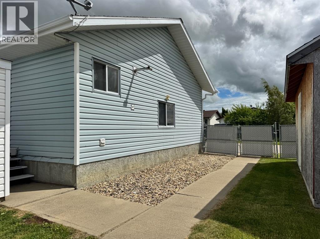 11300 110 Avenue Crescent - 36