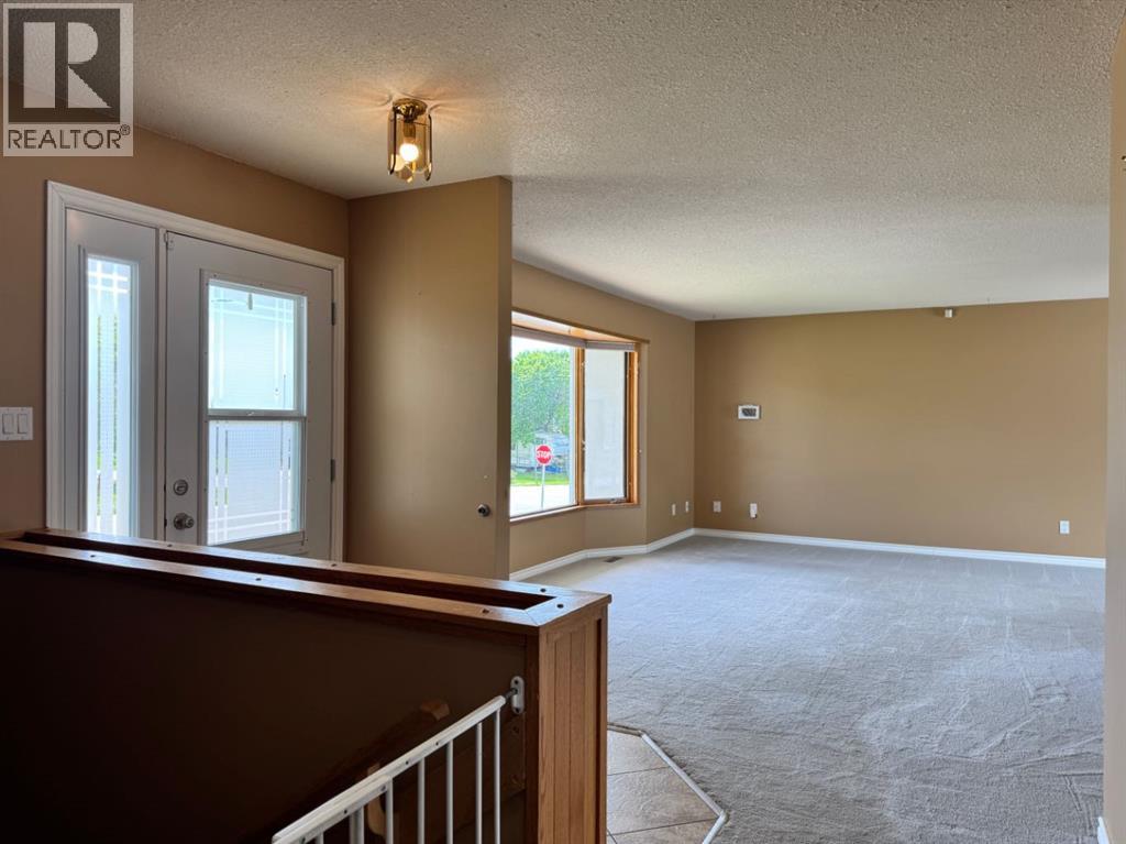 11300 110 Avenue Crescent - 4