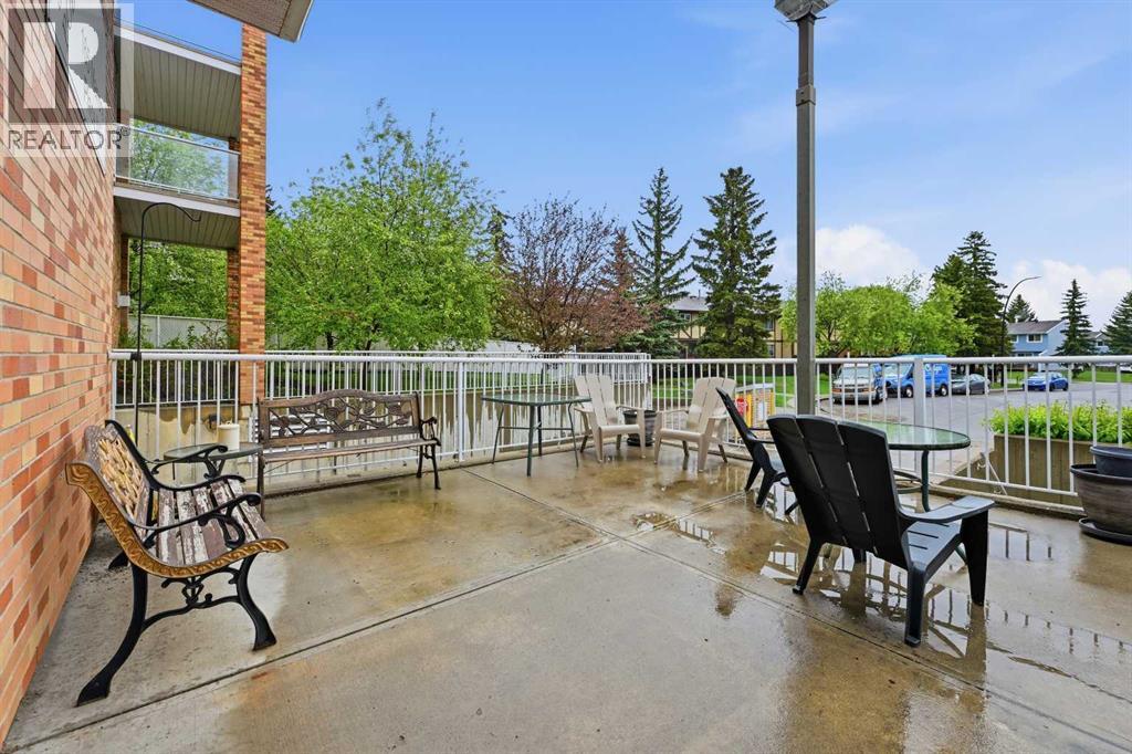 #439 165 Manora Place NE - 34
