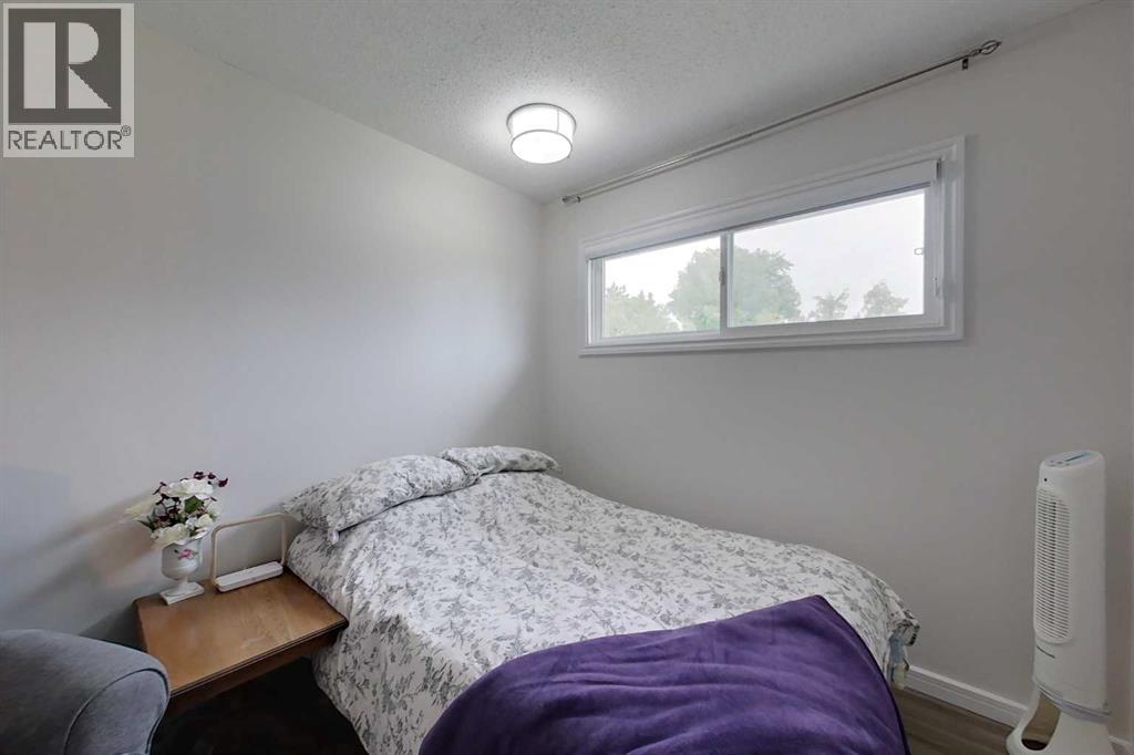 321 9 Street NE - 20