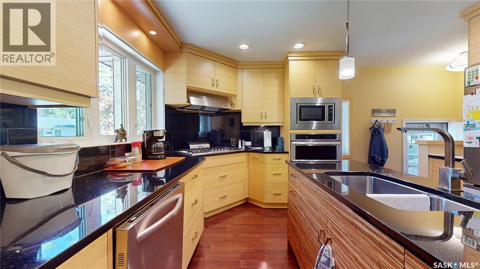 #3307/3309 Dawson CRESCENT - Image 12