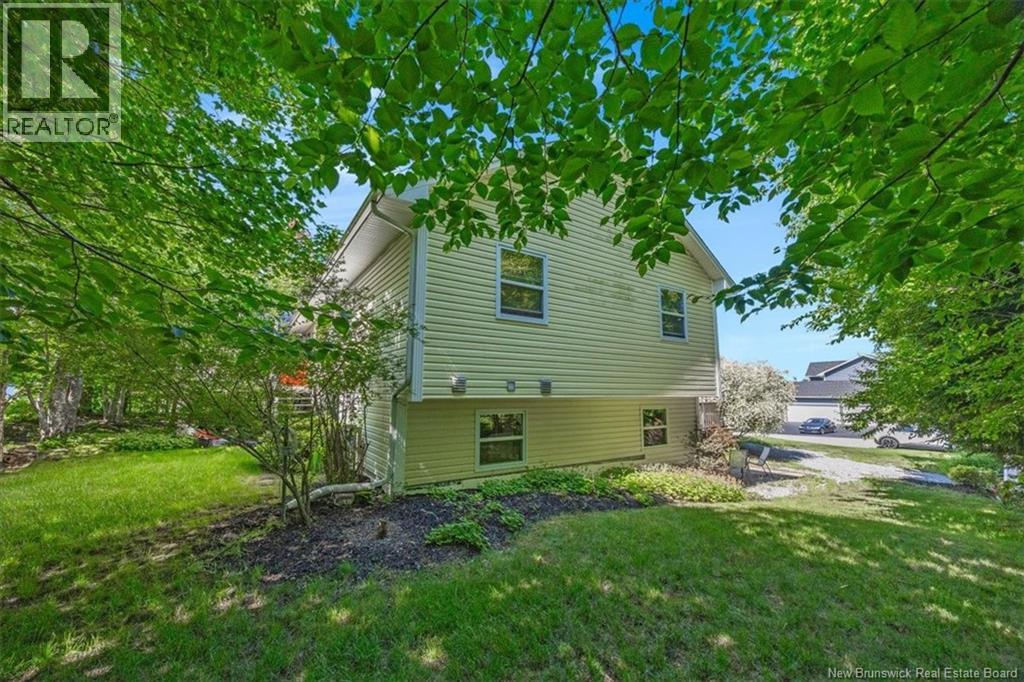 25 Carriage Way - Image 33