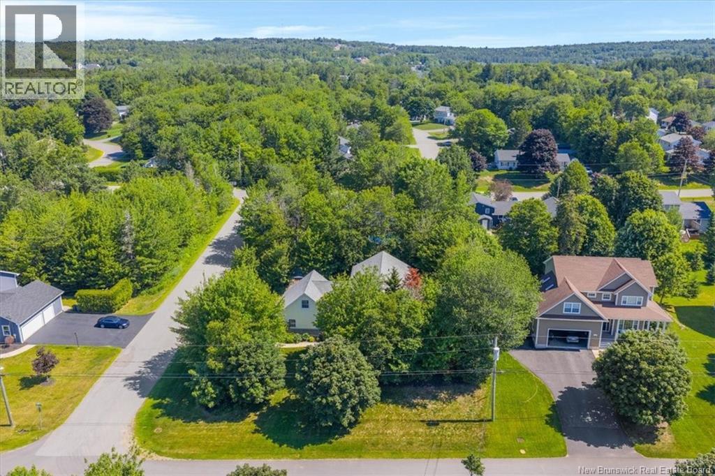 25 Carriage Way - Image 38