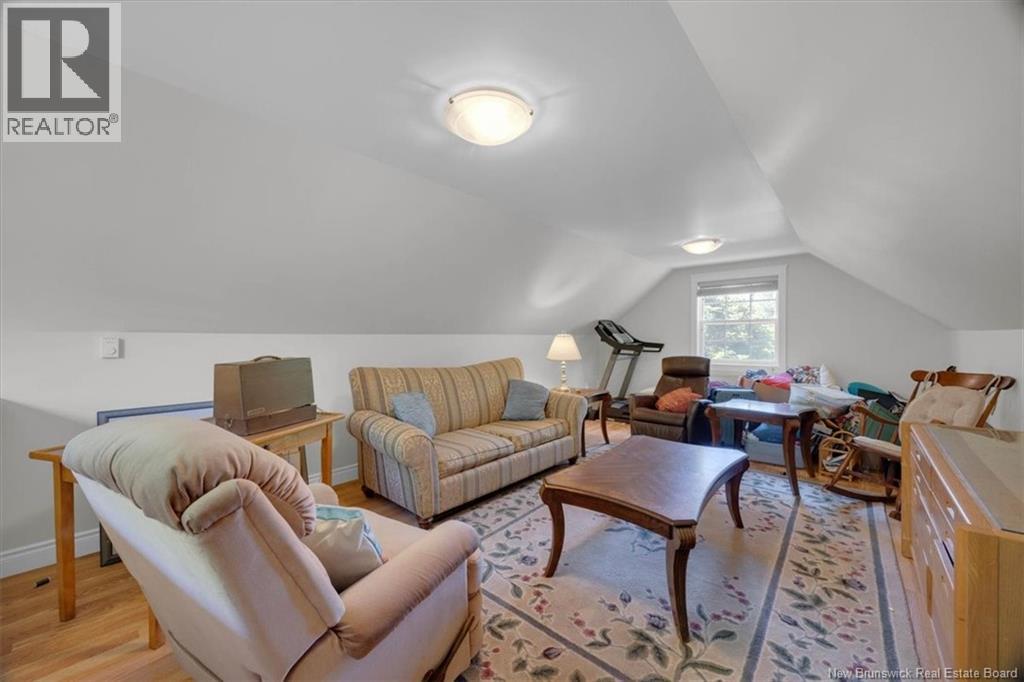 25 Carriage Way - Image 28