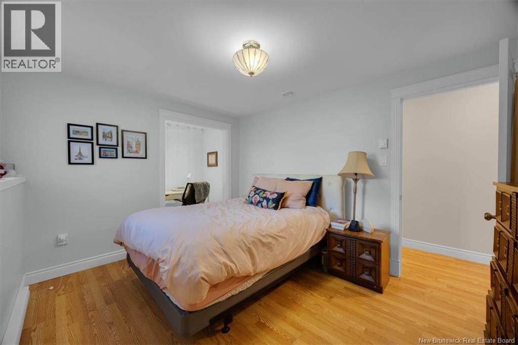 25 Carriage Way - Image 23