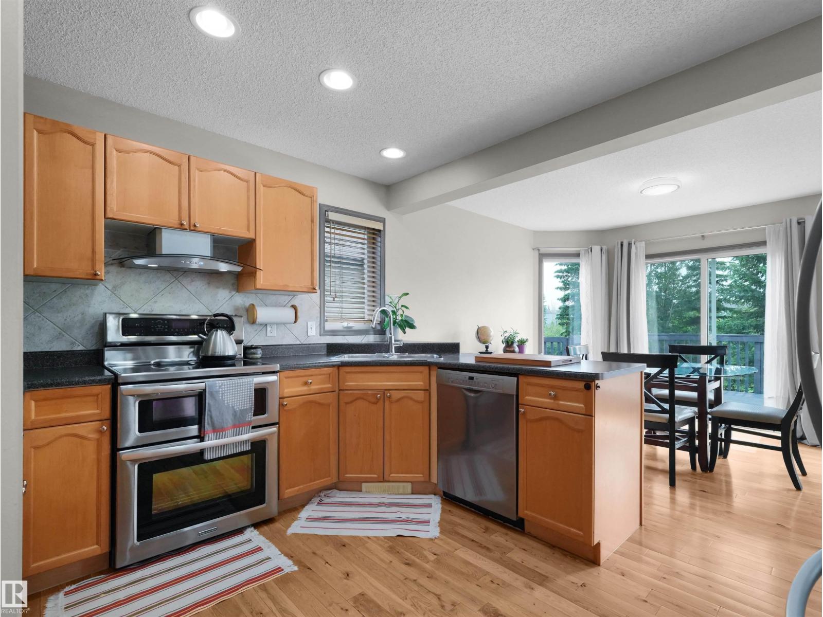 1025 GRAHAM CO NW - 24