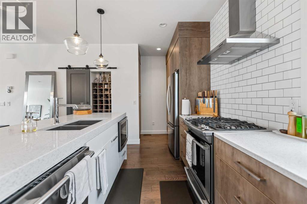 3040 Parkdale Boulevard NW - 13