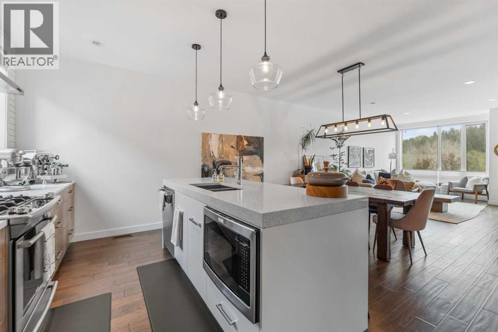 3040 Parkdale Boulevard NW - 18