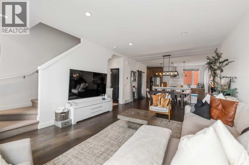 3040 Parkdale Boulevard NW - 23