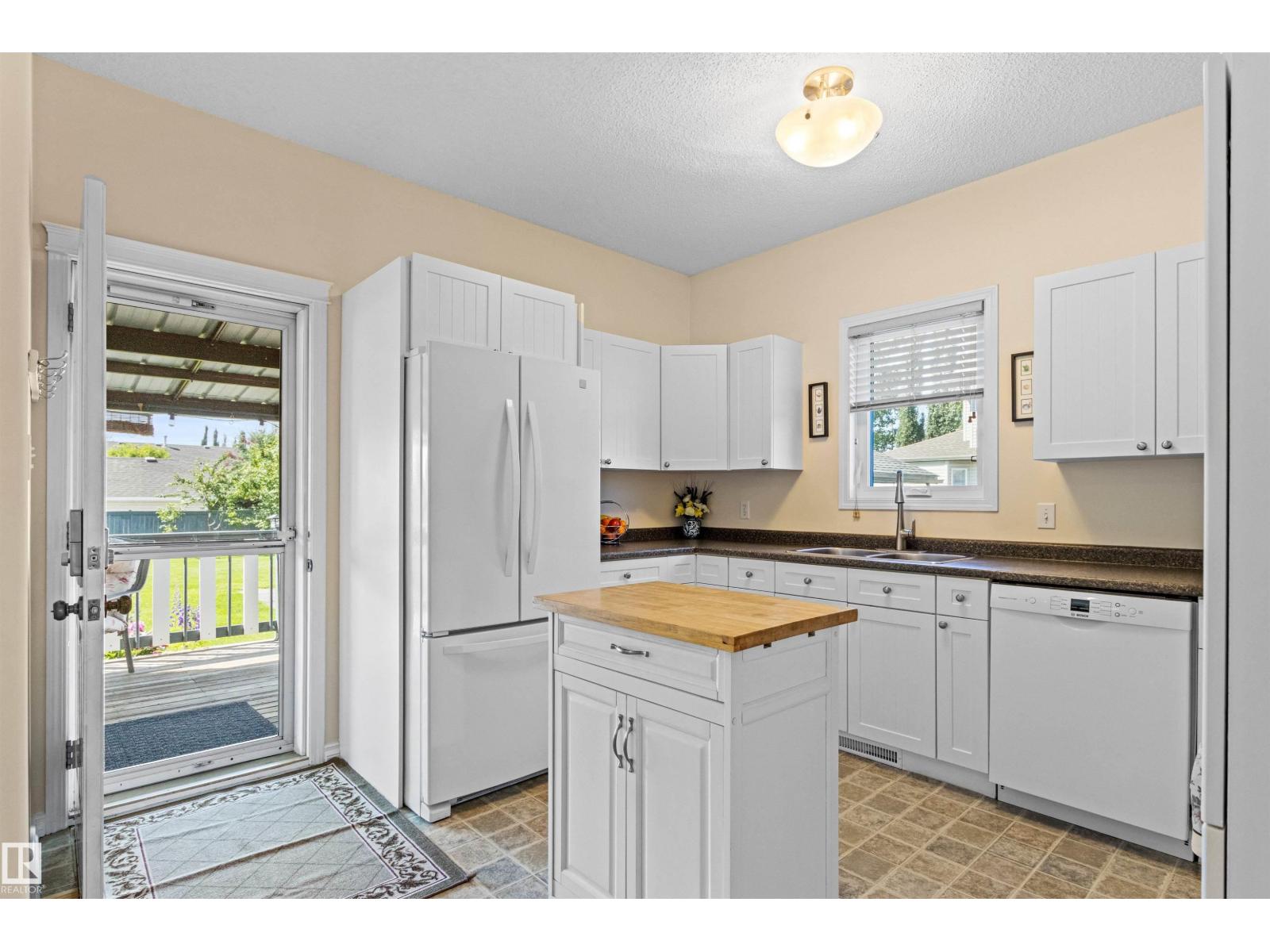 376 Paquin ST - 19
