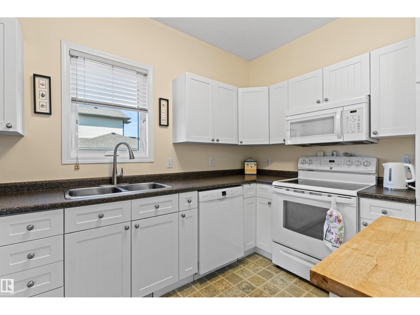 376 Paquin ST - 22