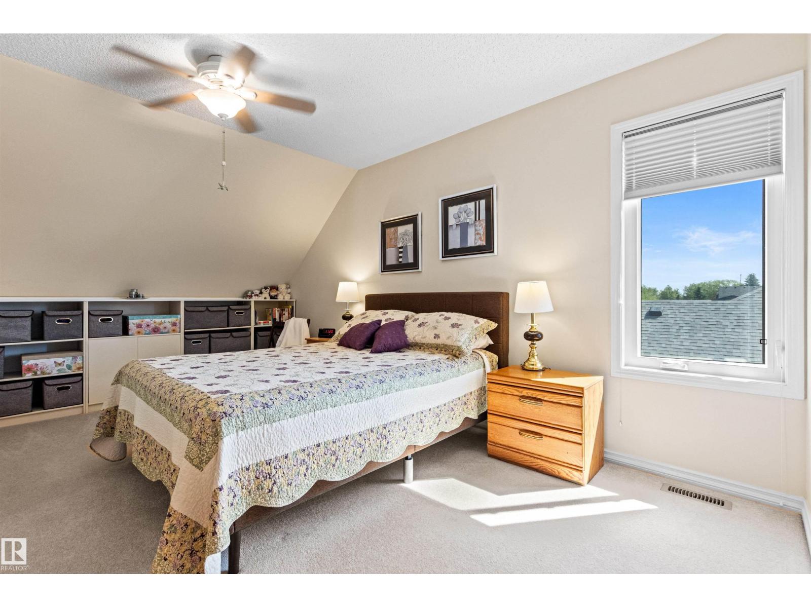 376 Paquin ST - 32
