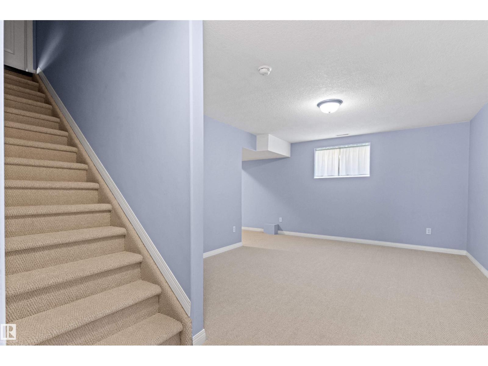 376 Paquin ST - 38