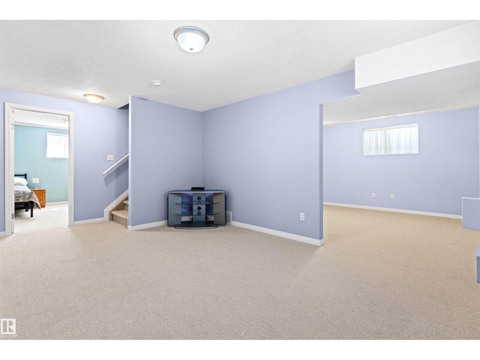 376 Paquin ST - 40