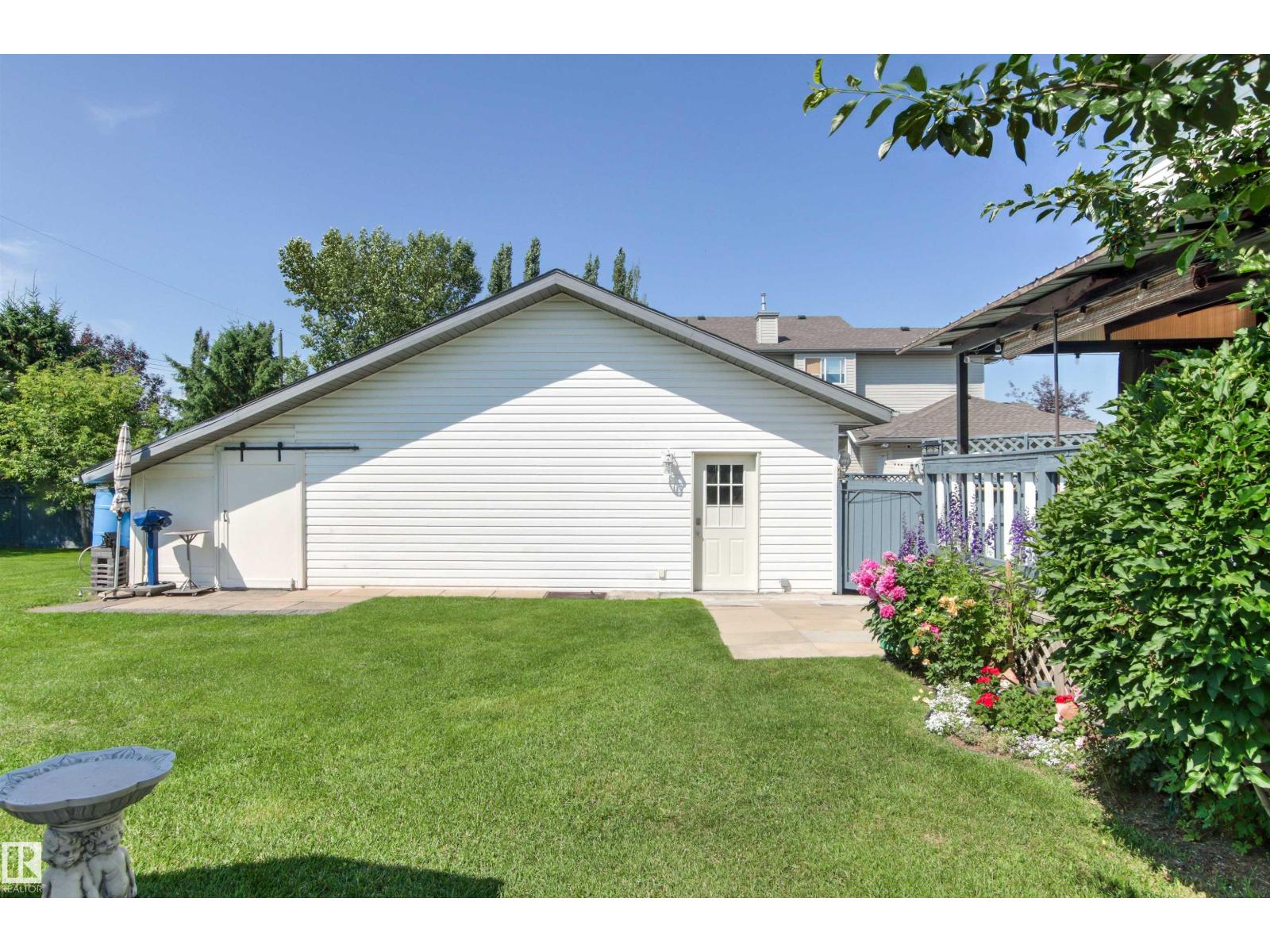 376 Paquin ST - 52