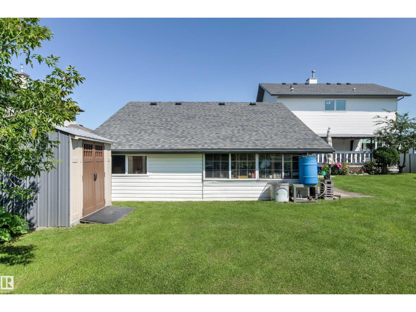 376 Paquin ST - 56