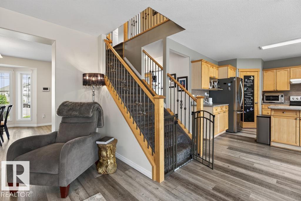 20431 57 AV NW - 11