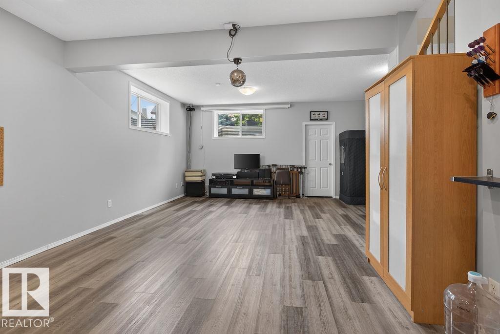 20431 57 AV NW - 42