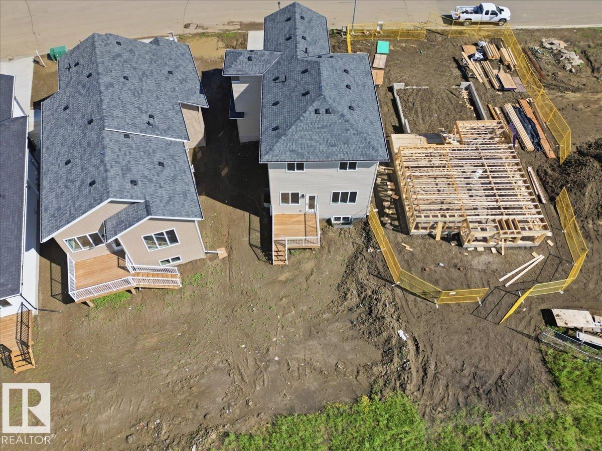 5221 47 ave - 13