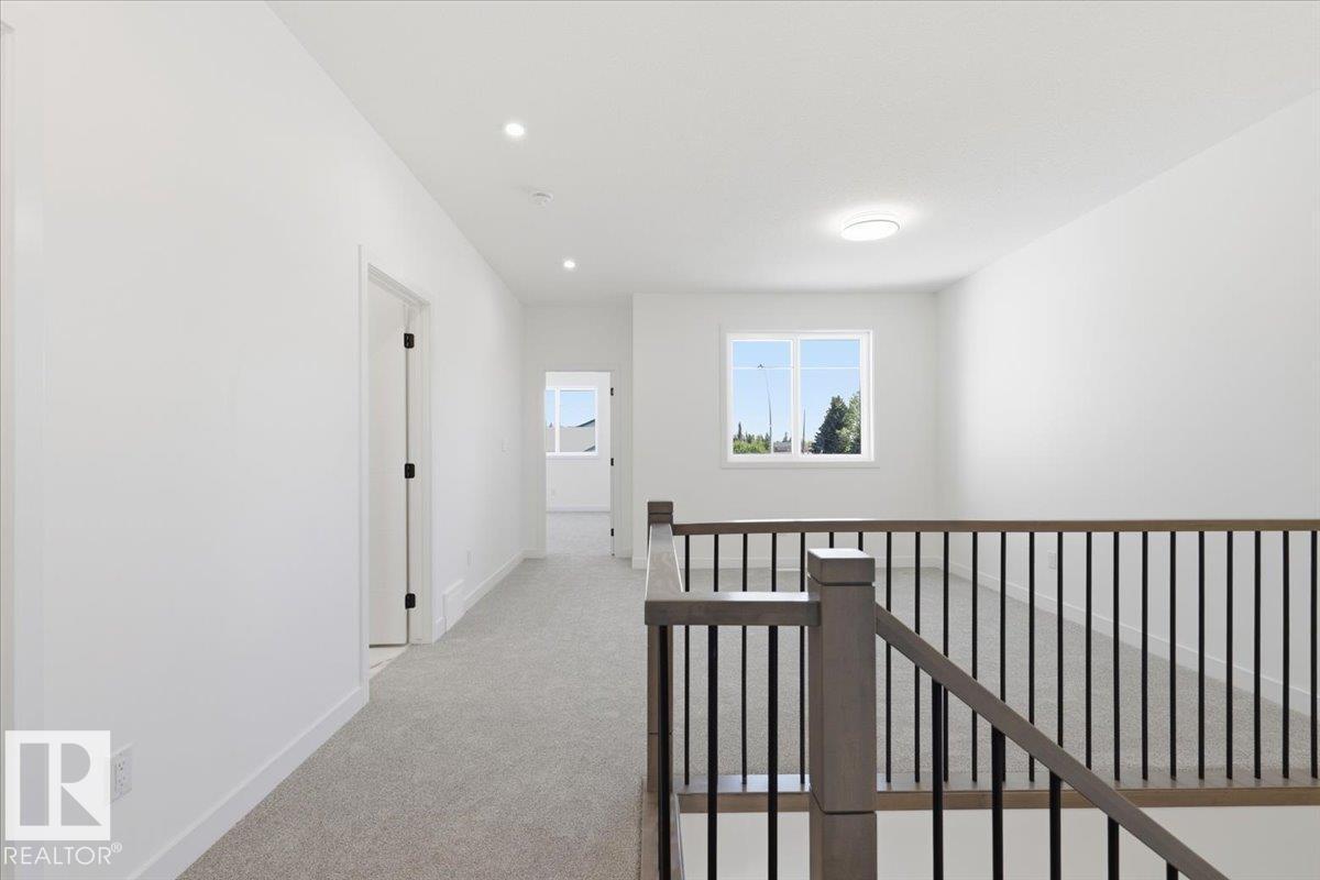 5221 47 ave - 27