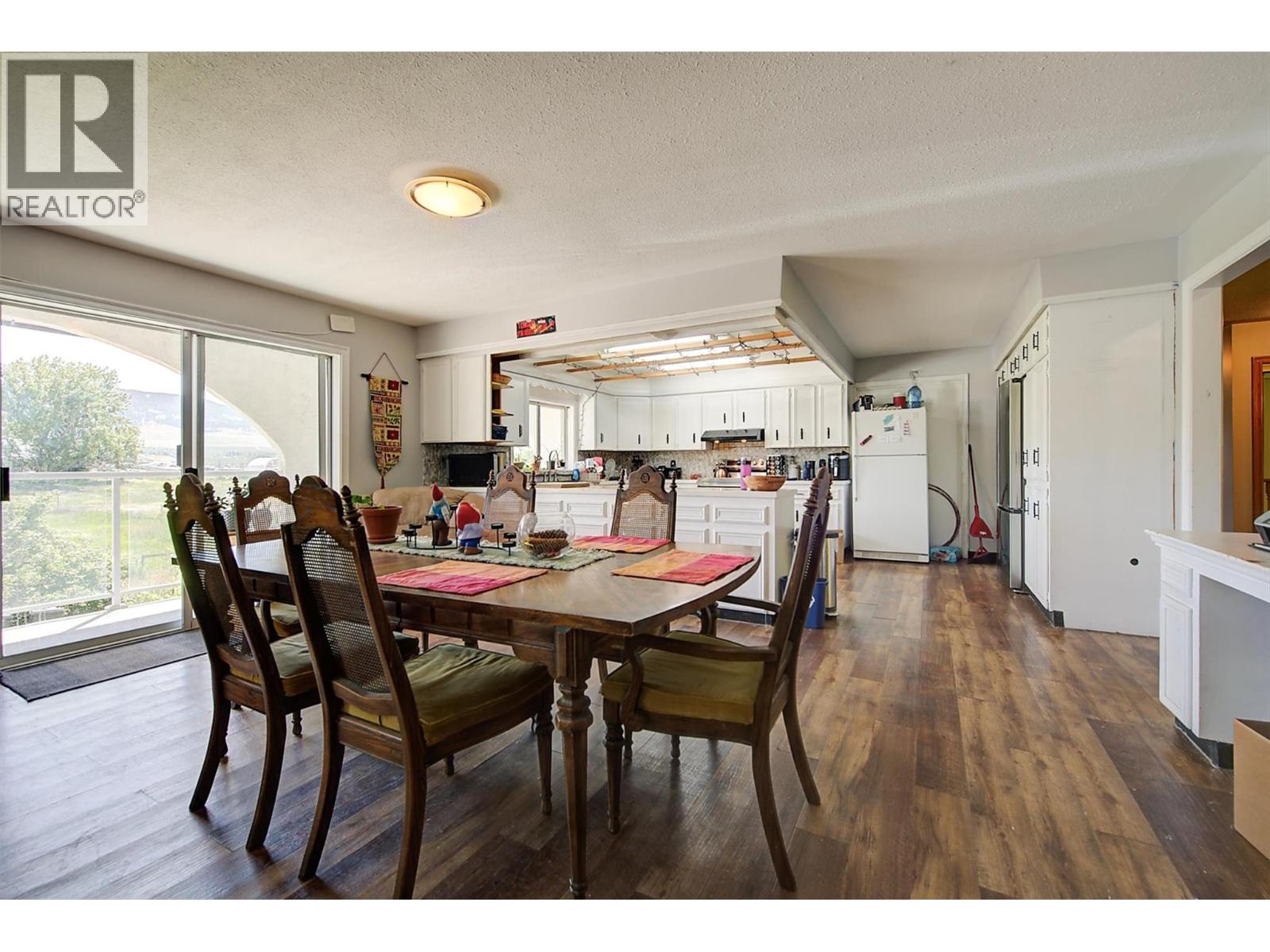 215 Arab Road - 6
