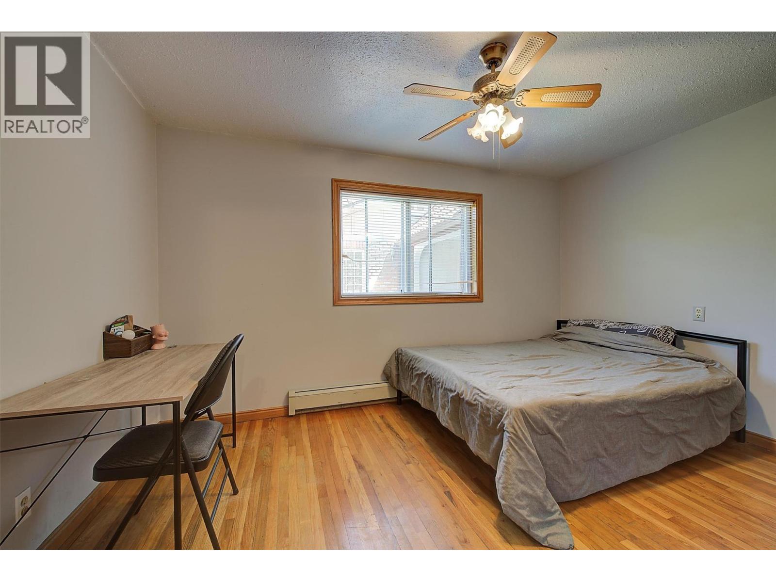 215 Arab Road - 12