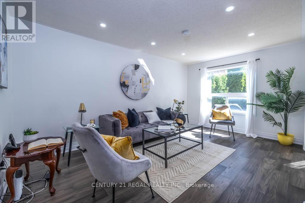 43 WATERTON CRESCENT - 11