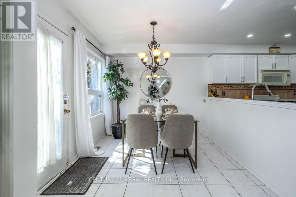 43 WATERTON CRESCENT - 14
