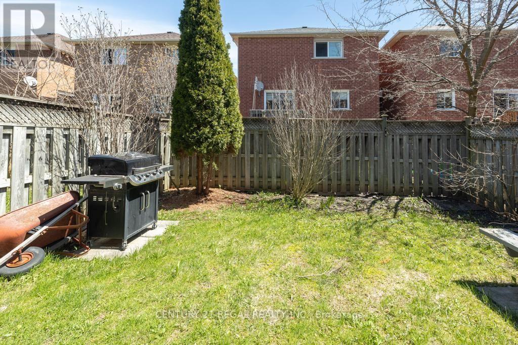 43 WATERTON CRESCENT - 36