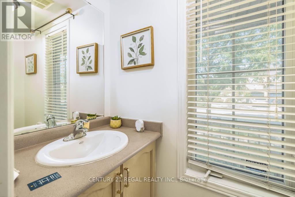43 WATERTON CRESCENT - 6