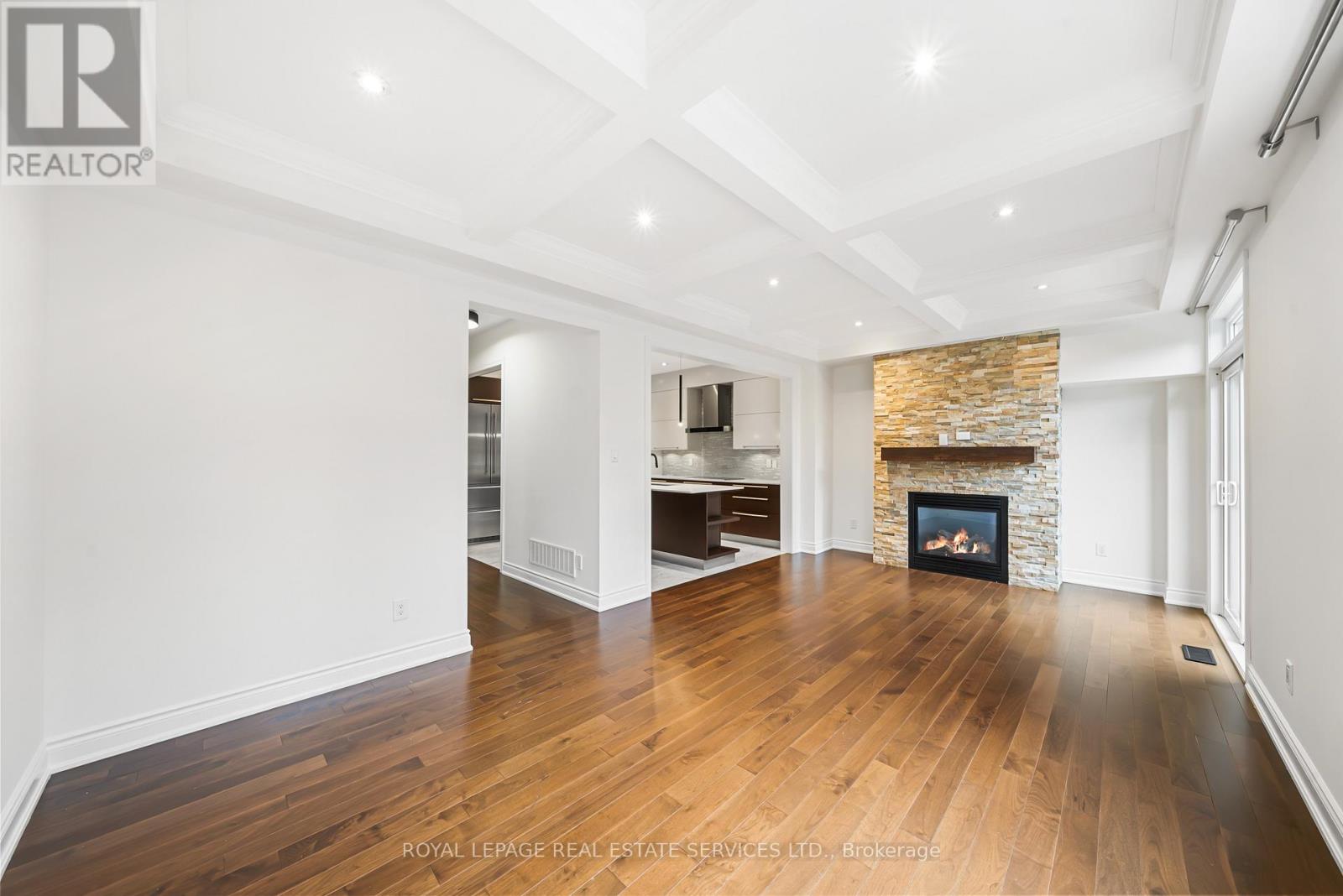 2083 GRANGE DRIVE - 12