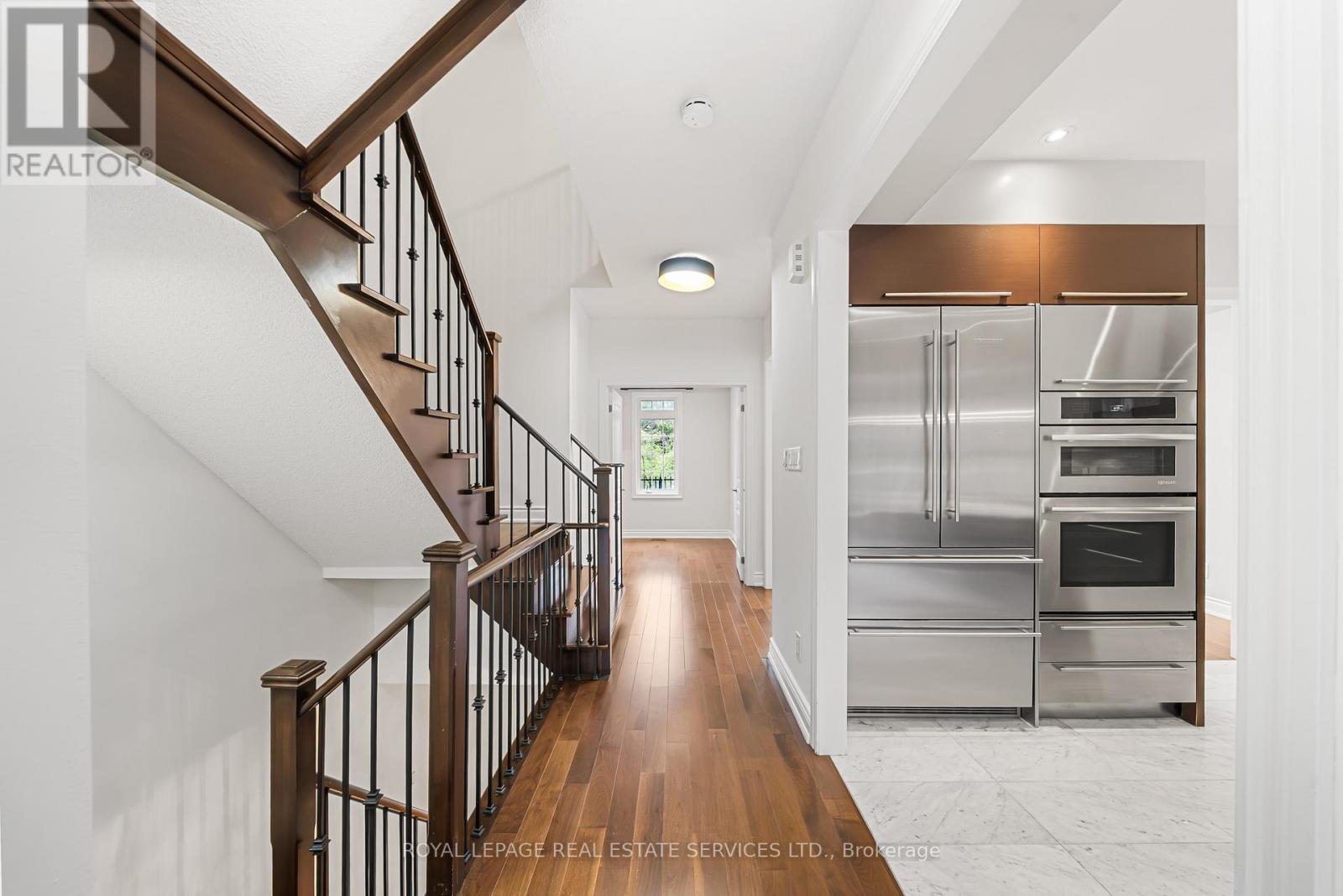 2083 GRANGE DRIVE - 13