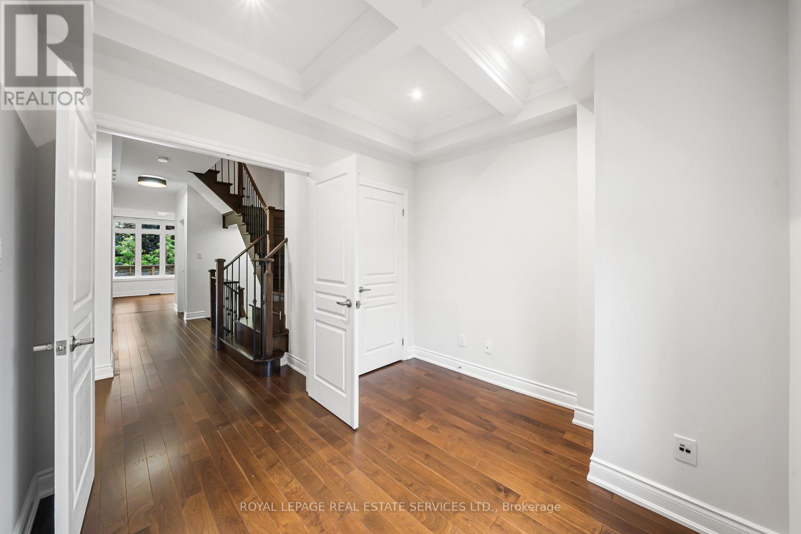 2083 GRANGE DRIVE - 19