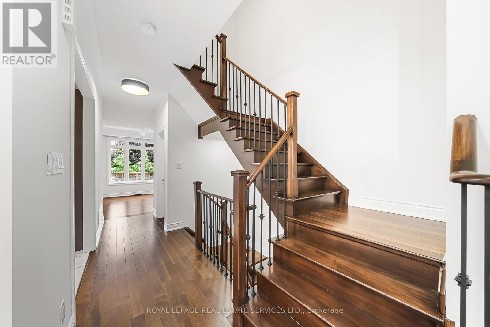2083 GRANGE DRIVE - 21