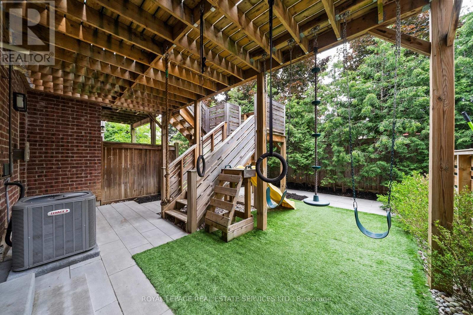 2083 GRANGE DRIVE - 39